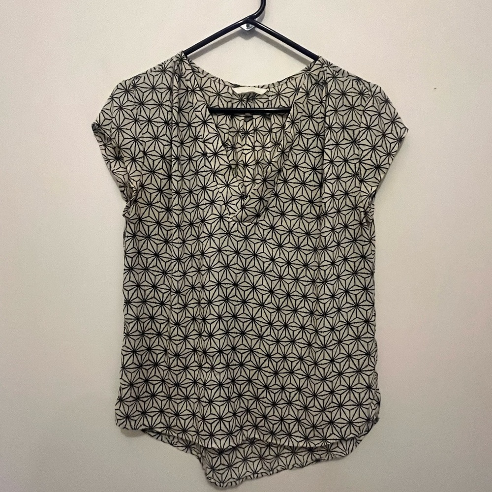 H&M Black and White Geometric Blouse